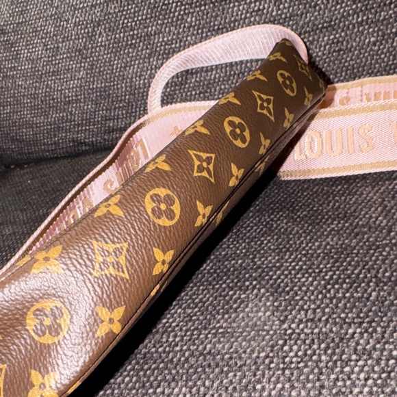 Louis Vuitton  Multi Pochette Accessories Monogram - Picture 8 of 14